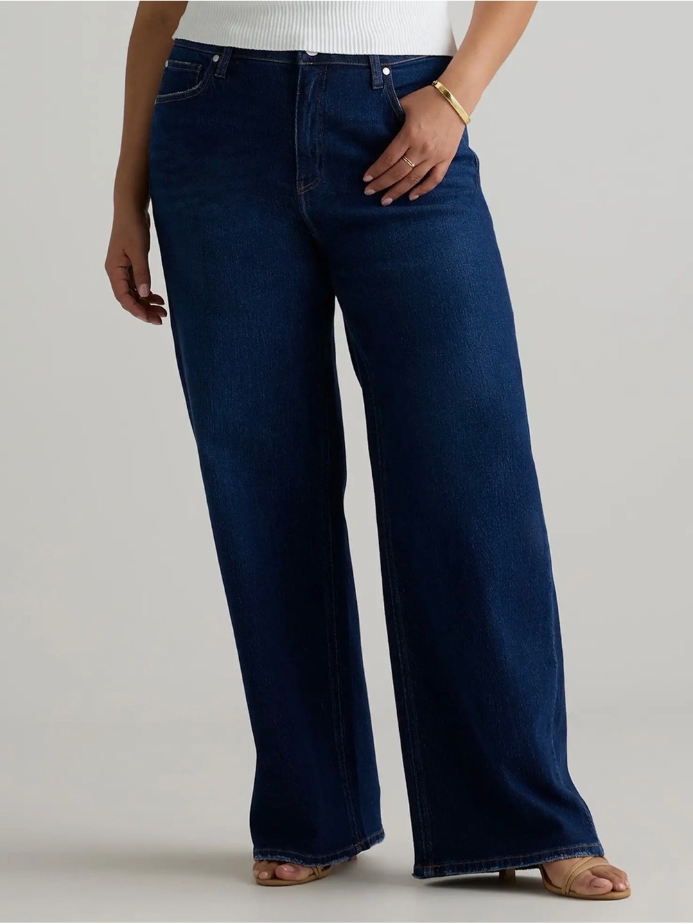 Quince Bella Stretch Relaxed Straight Jeans Stormy Blue Size 30 NWOT 30” Inseam